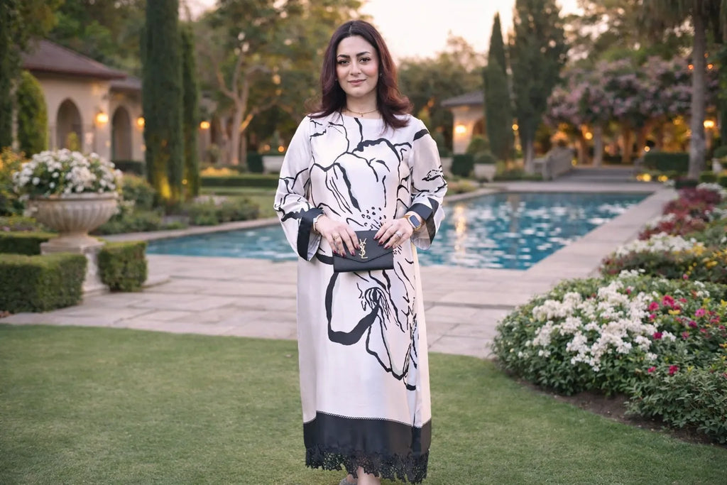 China Silk Fabric: The Ultimate Guide to Silk Dresses in Pakistan