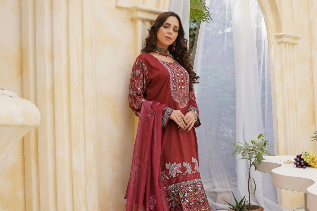 Latest Women’s Outfits: Trendy Styles You’ll Love This Season