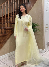 Butter Yellow Stonework